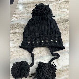 Black Knit Beanie With Pom Pom & Rhinestone